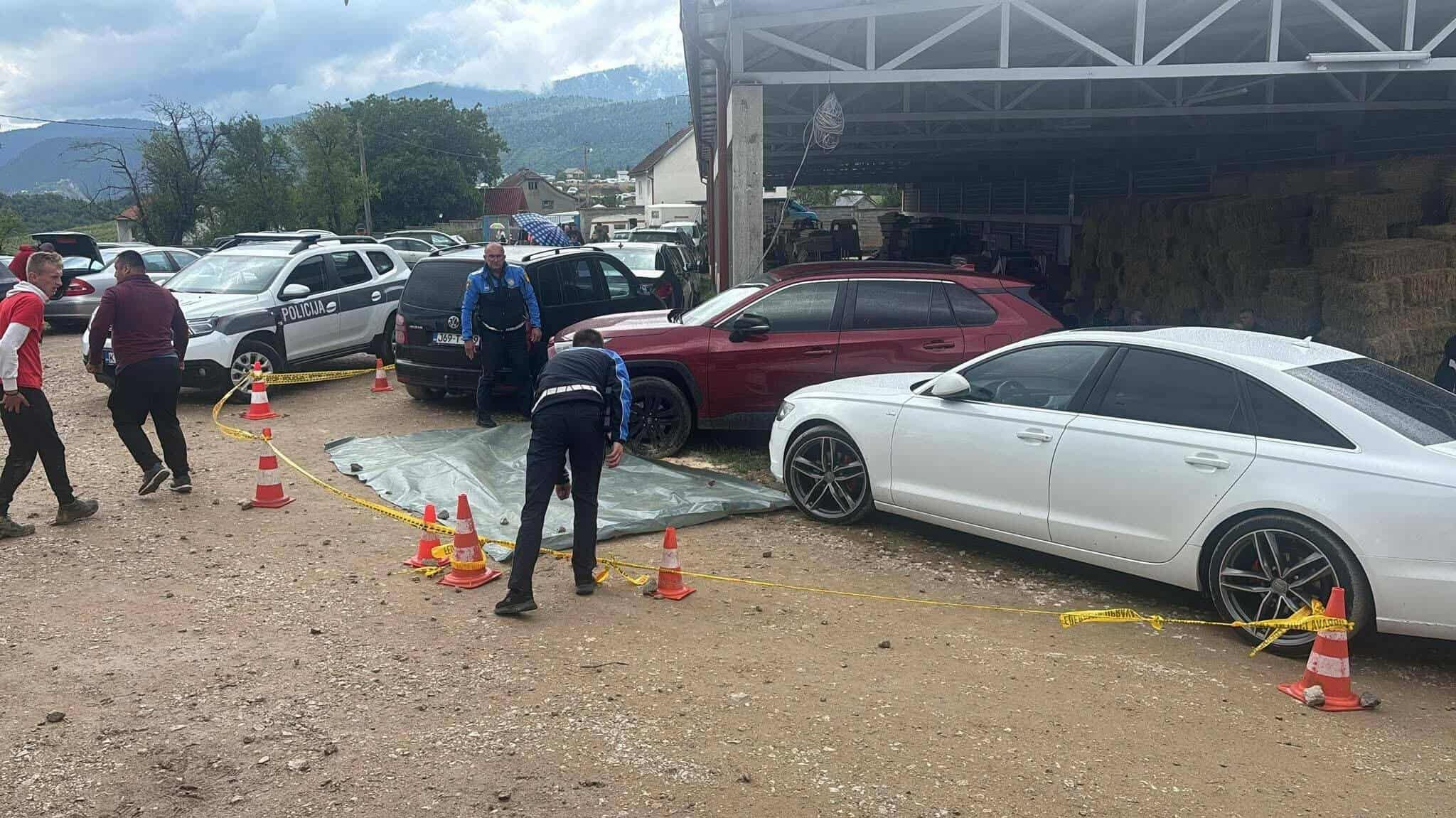 TRAGEDIJA NA KORIDI U DONJEM VAKUFU: Bik usmrtio posjetioca izvan arene