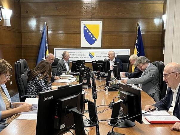 CIK BiH mora oduzeti mandat Miloradu Dodiku i raspisati prijevremene izbore u RS-u