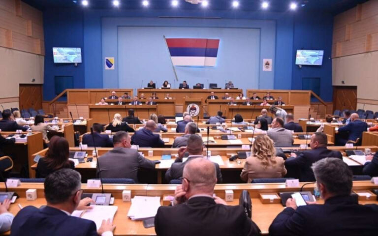 Skandal u Republici Srpskoj: Ministarstvo plaća lobiste u SAD-u za interese Republike Srbije