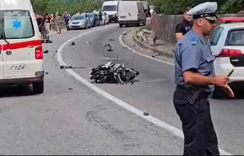 Teška nesreća na M-17: Motociklista poginuo nakon slijetanja u kanjon, saobraćaj blokiran