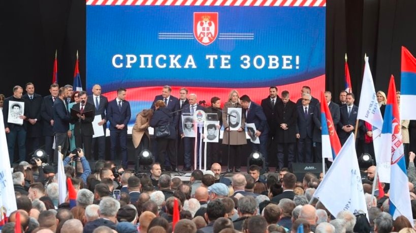 Dodik „kupuje“ podršku: Produženi vikend za radnike koji dođu na miting u Banjaluku